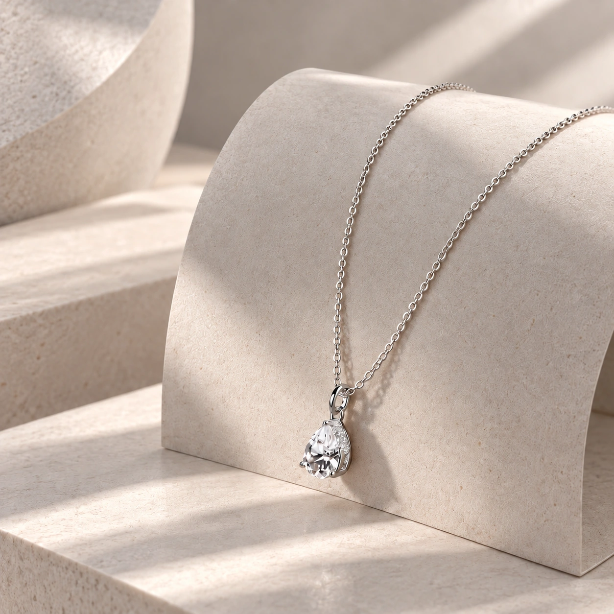 Collier und Anhänger
