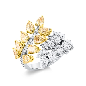 Ring  18kt Weißgold / Gelbgold mit 4,37ct Diamanten