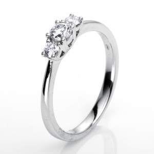 Ring  18kt Weißgold mit 0,34ct Diamanten