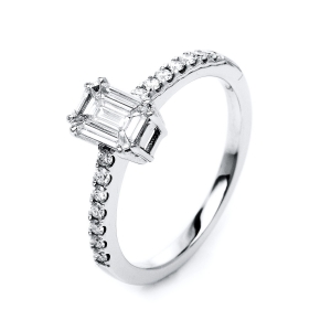 Ring 18 kt WG