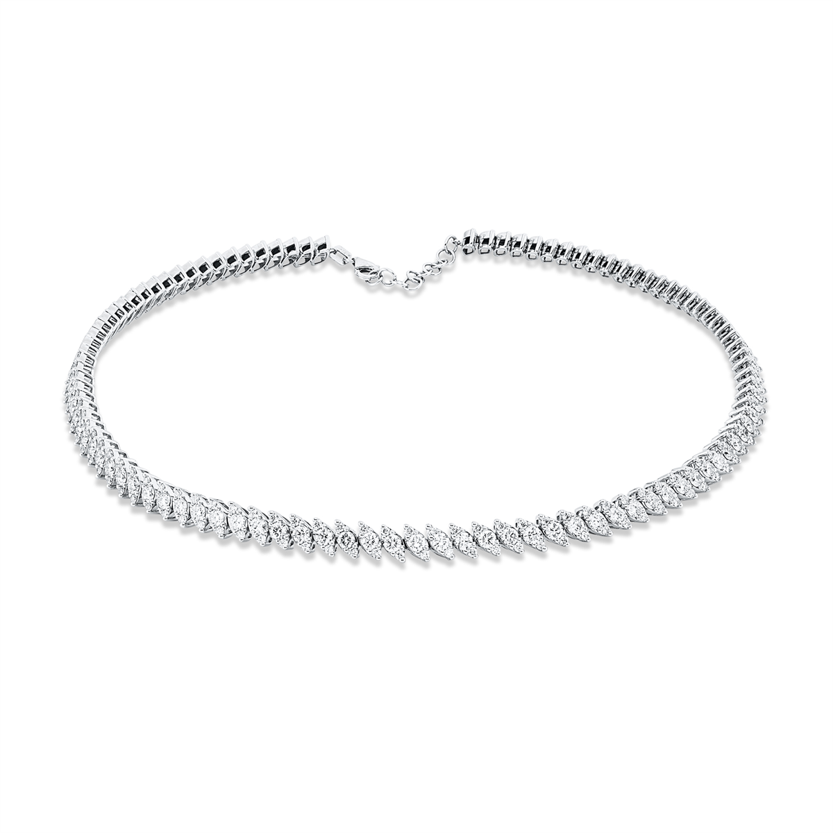 Collier 18 kt WG, mit ZÖ 30,5 cm